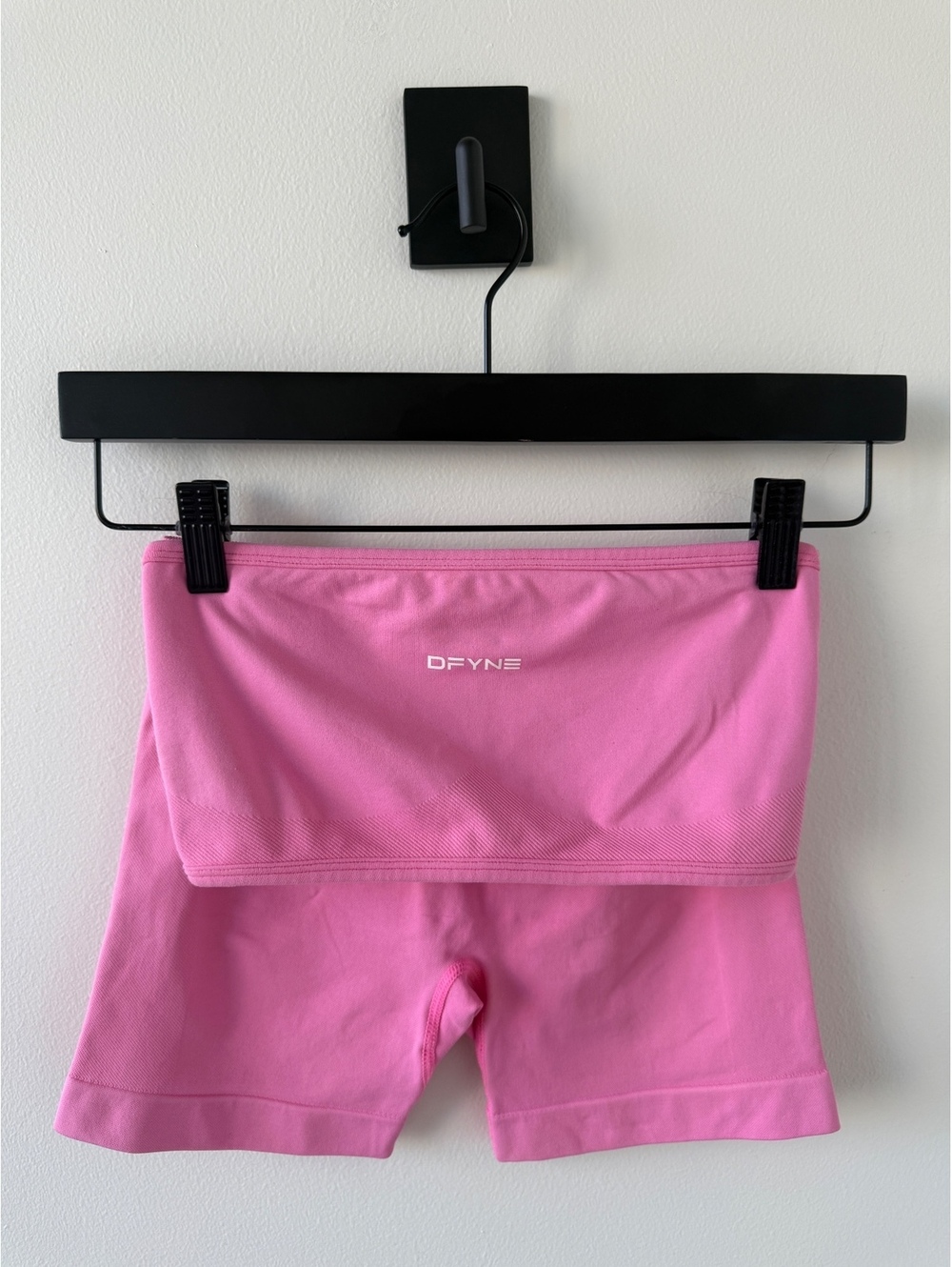 DFYNE Pink Seamless Athletic Shorts XS and Tube Top S Set,